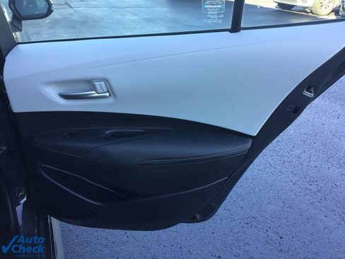 Used 2024 Toyota Corolla SE image 13