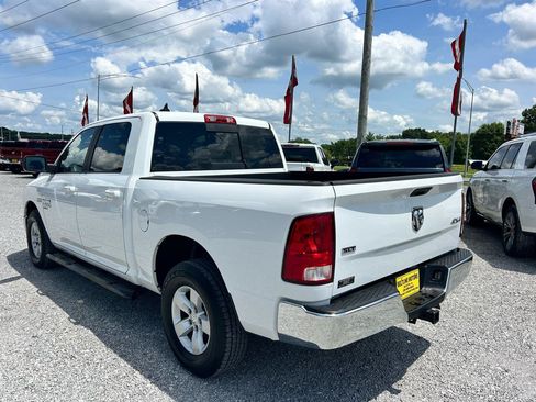 Used 2019 RAM 1500 Classic SLT w/ Luxury Group AWD/4WD image 18