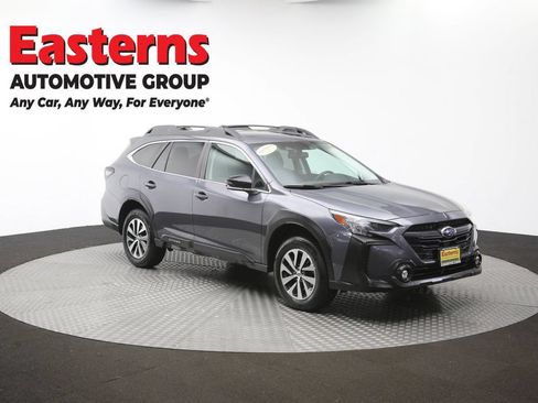 Used 2023 Subaru Outback Premium AWD/4WD image 47