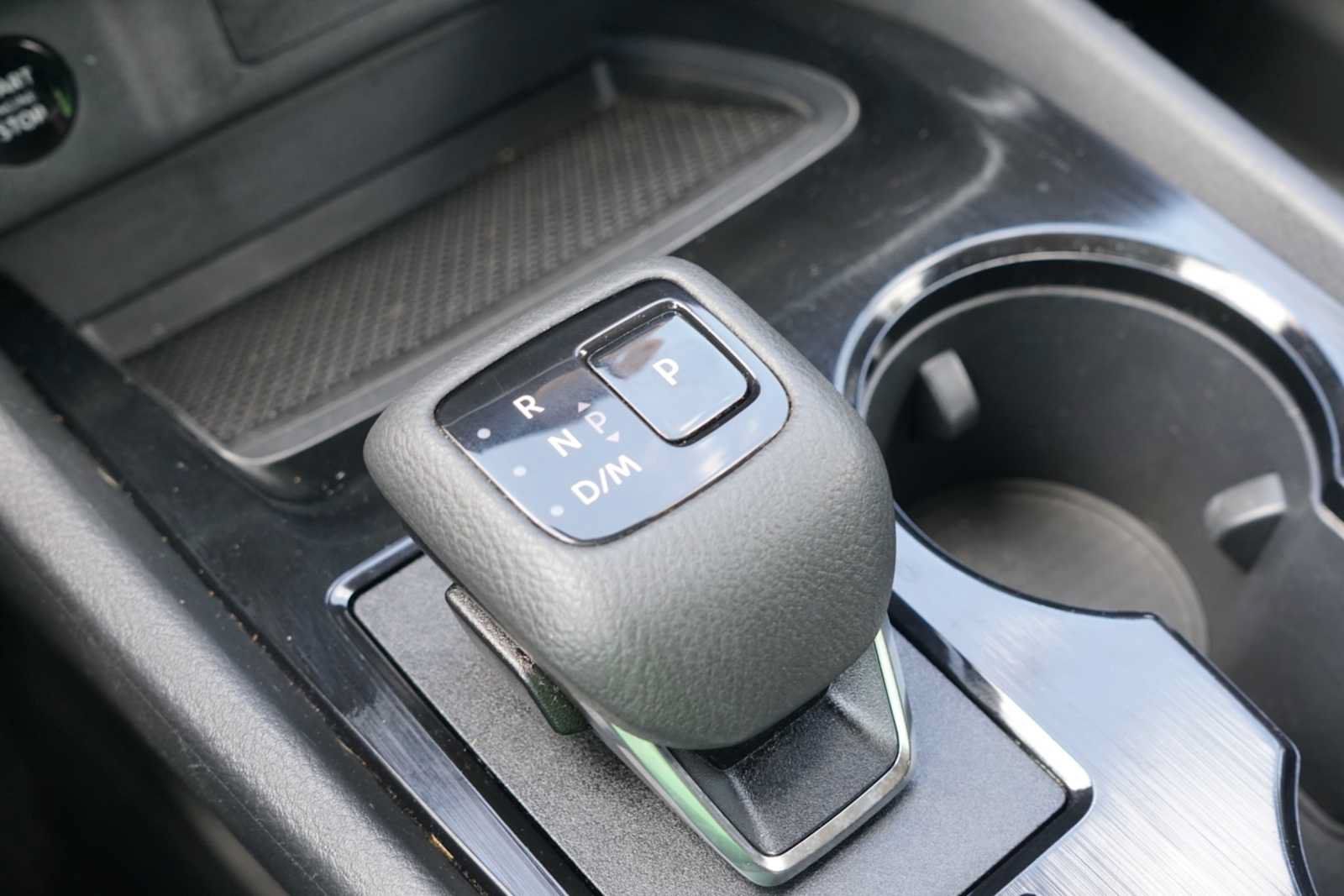 Used 2025 Nissan Rogue SV FWD image 11