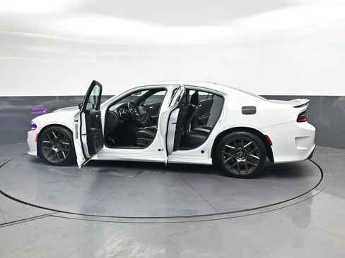 Used 2019 Dodge Charger Scat Pack w/ Plus Group RWD image 43