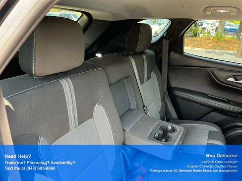 Used 2025 Chevrolet Blazer LT FWD image 20