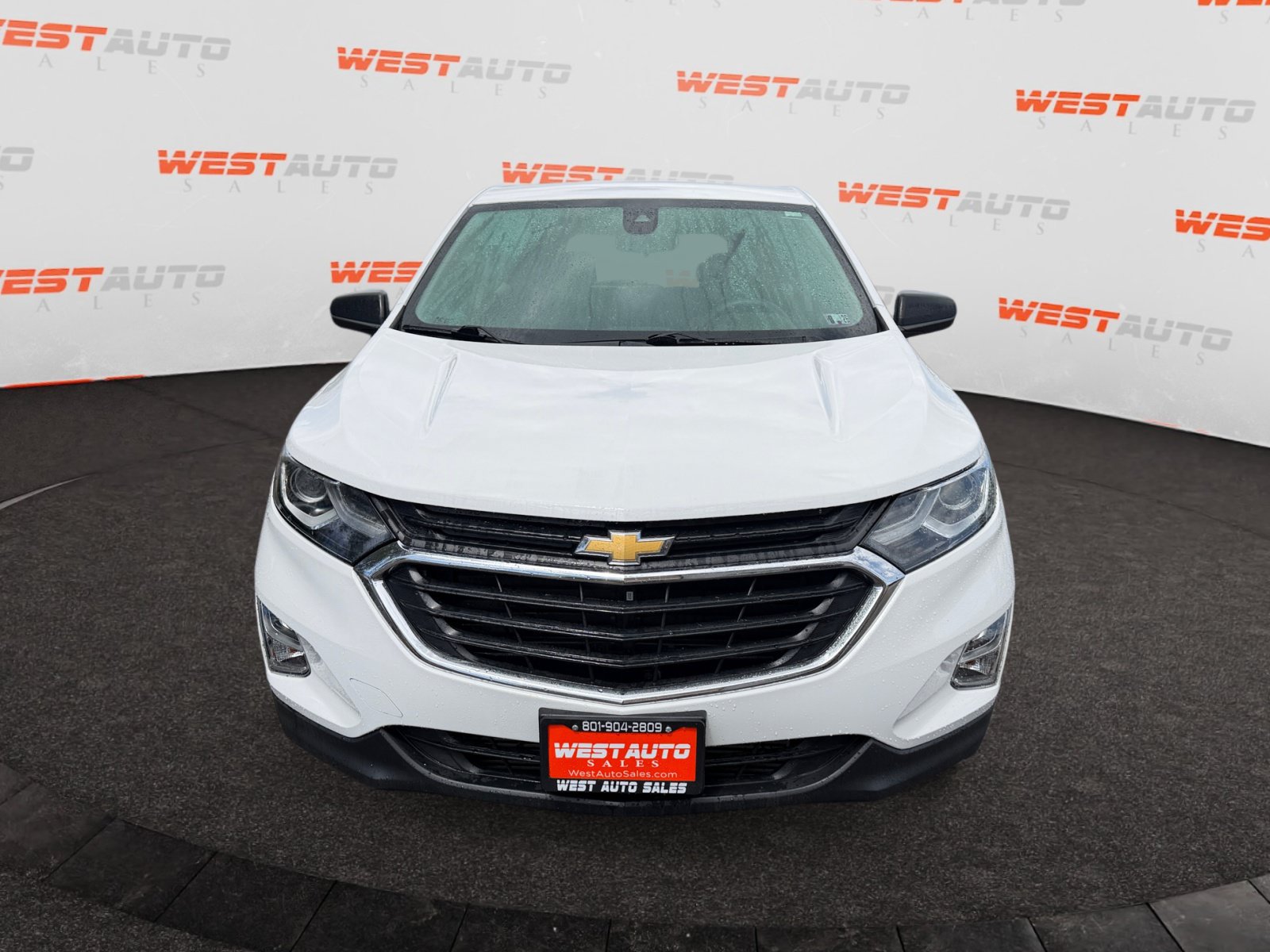 Used 2020 Chevrolet Equinox LS w/ LPO, Floor Liner Package AWD/4WD image 8