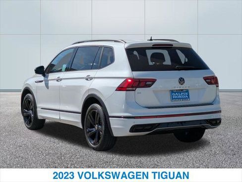 Used 2023 Volkswagen Tiguan SE R-Line image 9
