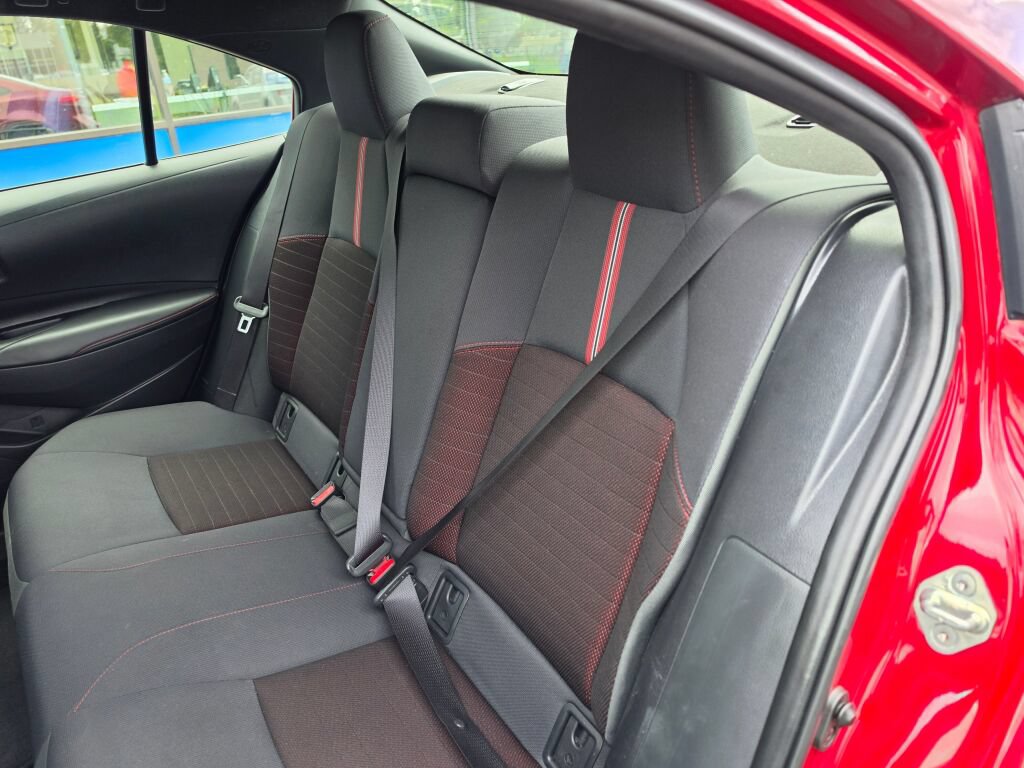Used 2024 Toyota Corolla SE w/ SE Package FWD image 17