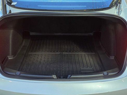 Used 2023 Tesla Model 3 Standard Range image 14