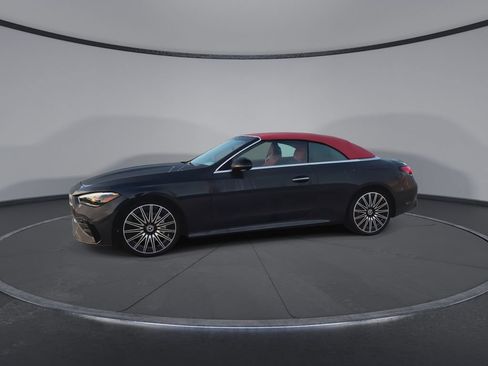 Used 2024 Mercedes-Benz CLE 300 4MATIC Cabriolet image 5