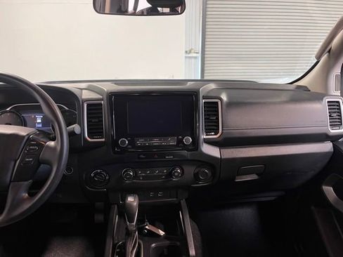 Used 2024 Nissan Frontier SV AWD/4WD image 20