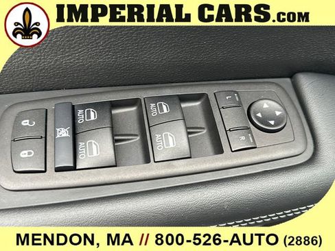 New 2026 Chrysler Pacifica Select FWD image 20