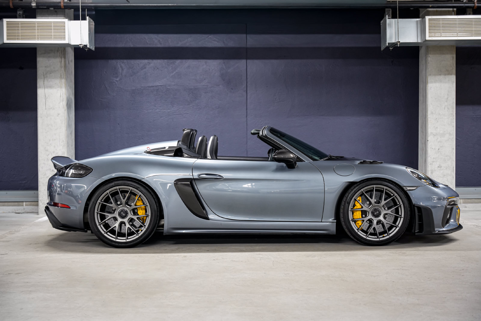 Used 2024 Porsche 718 Boxster Spyder RS RWD image 2