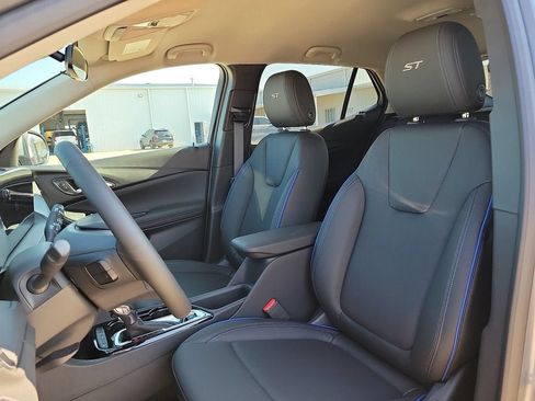 New 2026 Buick Encore GX Sport Touring w/ Advanced Technology Package FWD image 12