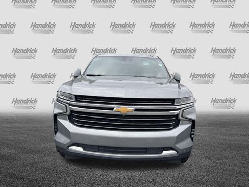 Used 2023 Chevrolet Suburban LT w/ LT Signature Package AWD/4WD image 3