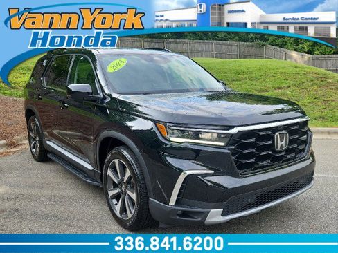 Certified 2024 Honda Pilot Elite image 1