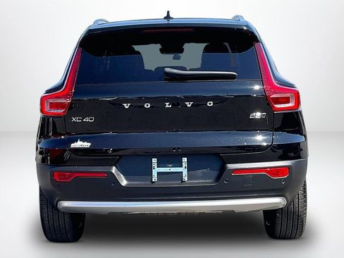 Used 2024 Volvo XC40 B5 Plus w/ Protection Package Premier image 7