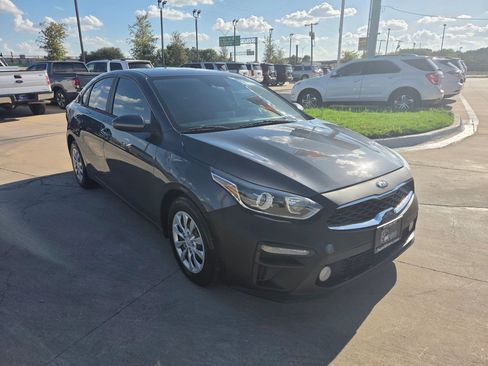 Used 2021 Kia Forte Sedan FWD image 8