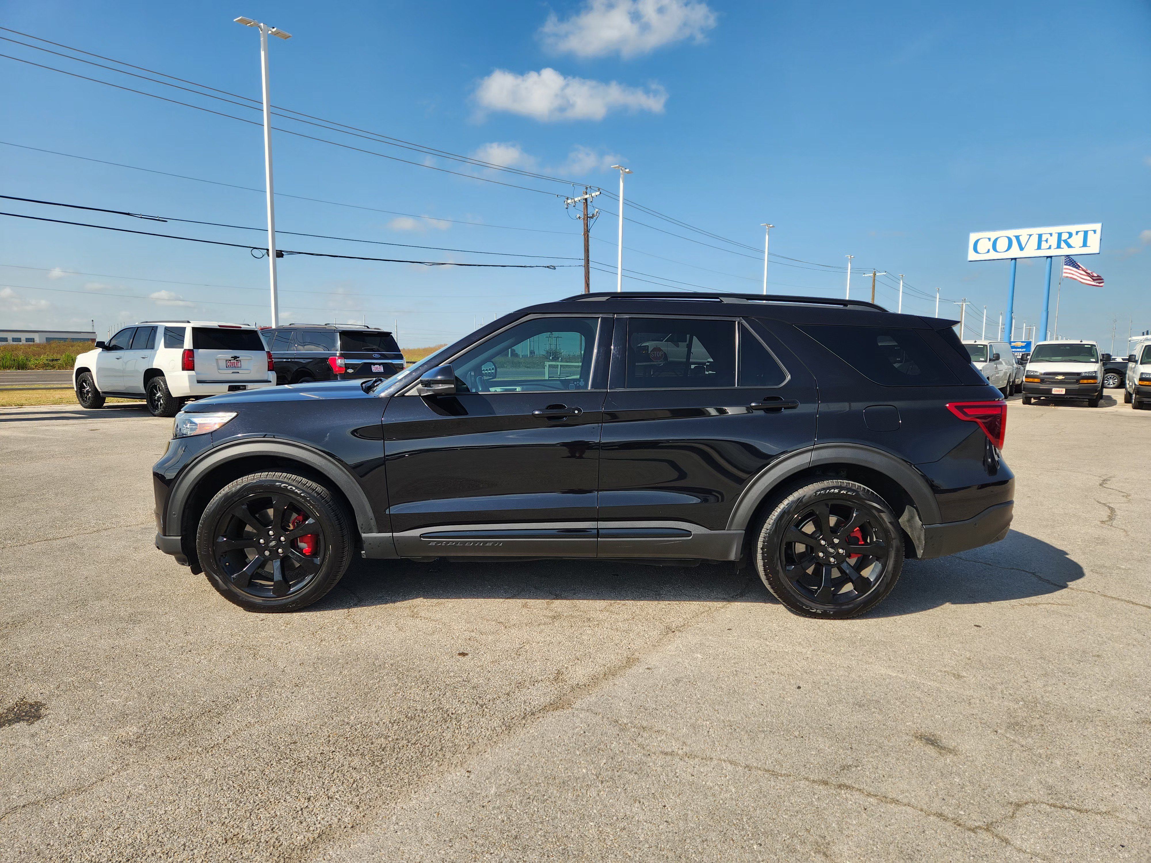 Used 2020 Ford Explorer ST w/ ST Street Pack AWD/4WD image 4