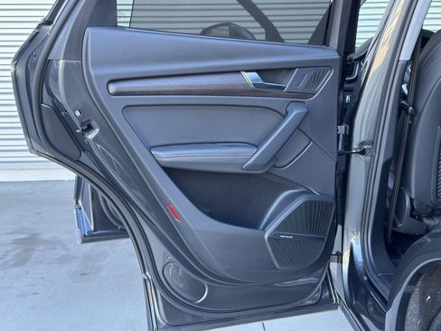 Used 2024 Audi Q5 2.0T Prestige image 25