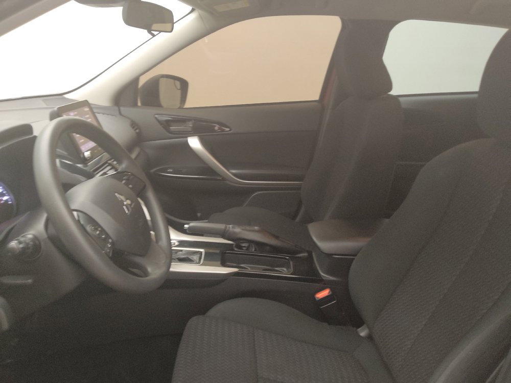Used 2022 Mitsubishi Eclipse Cross LE AWD/4WD image 17