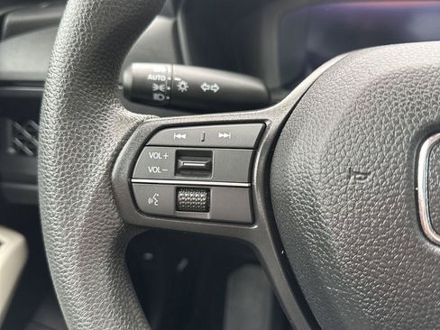 Used 2024 Honda Accord EX image 16