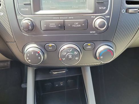 Used 2016 Kia Forte EX FWD image 22