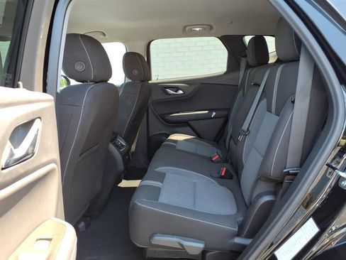 Used 2025 Chevrolet Blazer LT AWD/4WD image 13