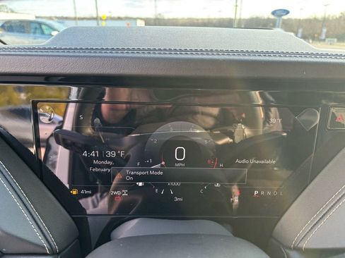 New 2026 GMC Yukon XL Elevation image 23