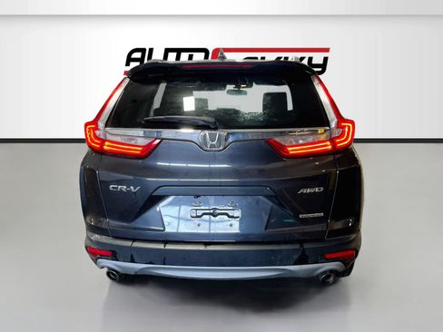 Used 2018 Honda CR-V Touring image 6