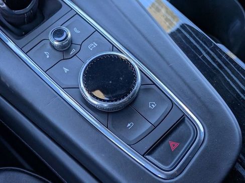 Certified 2023 Cadillac Escalade V w/ LPO, ONYX Package image 25