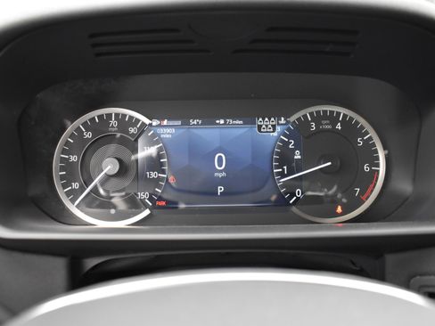 Used 2023 Land Rover Discovery S image 12