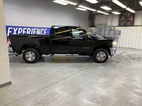 Used 2024 RAM 2500 Big Horn w/ Bed Utility Group image 8