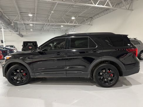 Used 2022 Ford Explorer ST w/ Equipment Group 401A image 16