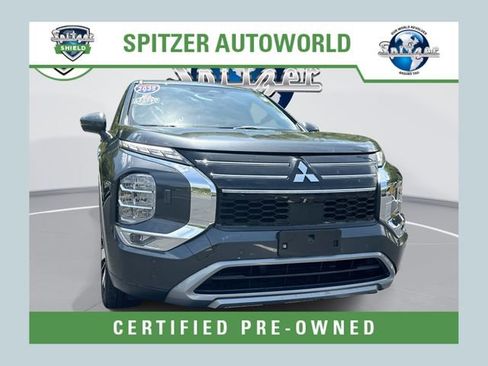 Used 2025 Mitsubishi Outlander SE AWD/4WD image 1
