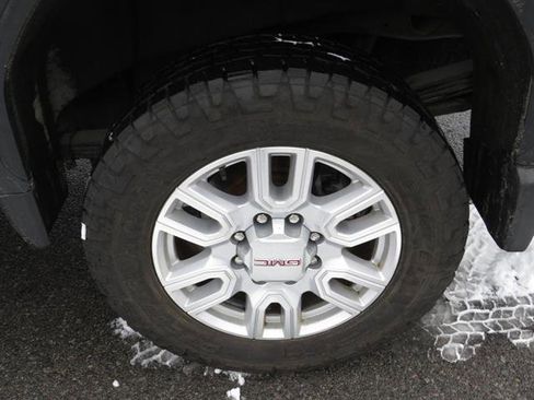 Used 2022 GMC Sierra 2500 SLT image 8