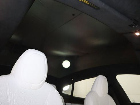 Used 2026 Tesla Model S image 19