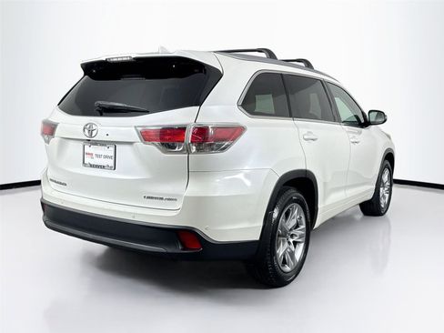 Used 2016 Toyota Highlander Limited image 6