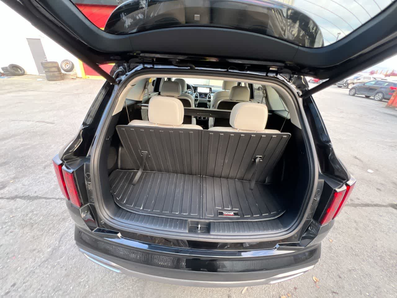 Used 2023 Kia Sorento SX Prestige w/ Panoramic Sunroof Package AWD/4WD image 26