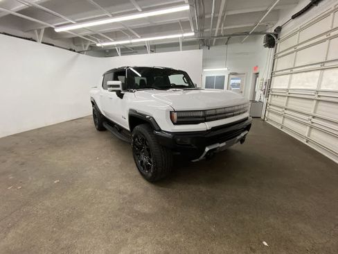 Used 2024 GMC Hummer EV 2X image 8