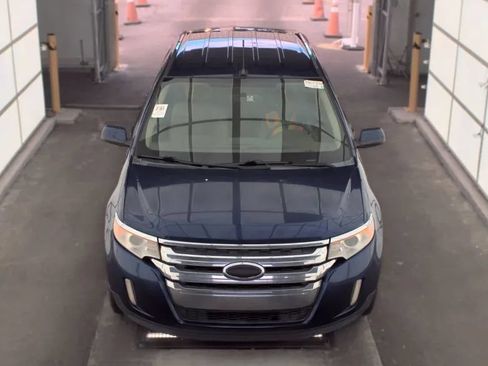 Used 2011 Ford Edge Limited FWD image 3
