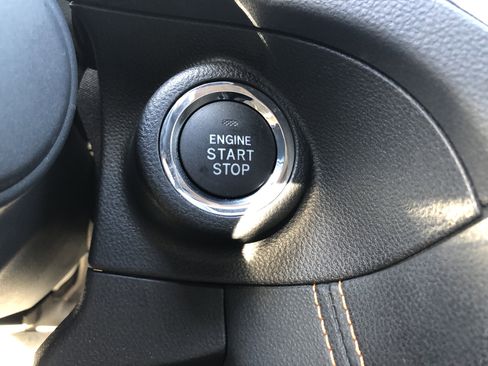 Used 2018 Subaru Crosstrek 2.0i Limited image 18