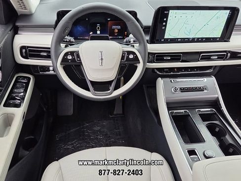 New 2026 Lincoln Aviator 2WD image 11