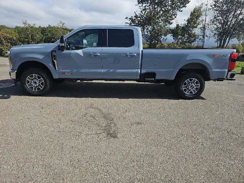 New 2026 Ford F250 Lariat image 2