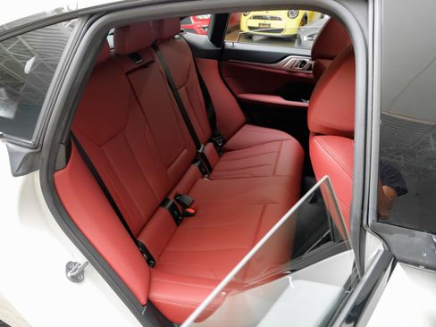 Used 2023 BMW i4 eDrive35 w/ Premium Package RWD image 39