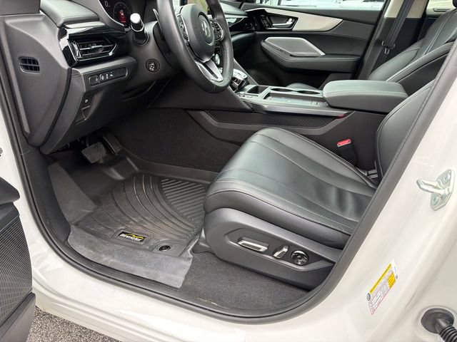 Used 2025 Acura MDX w/ Technology Package FWD image 9