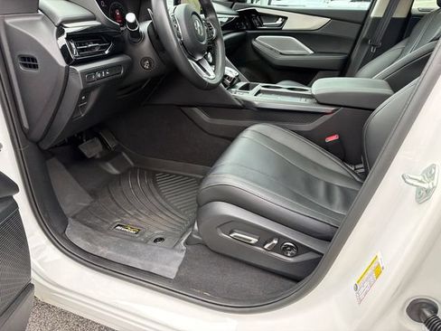 Used 2025 Acura MDX FWD w/ Technology Package image 9