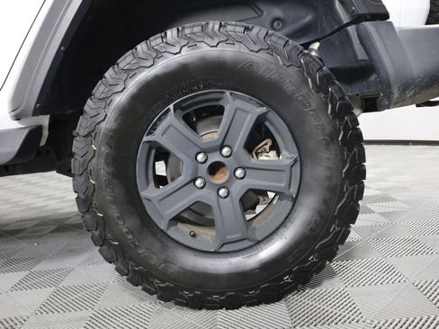 Used 2019 Jeep Wrangler Unlimited Sport S image 8