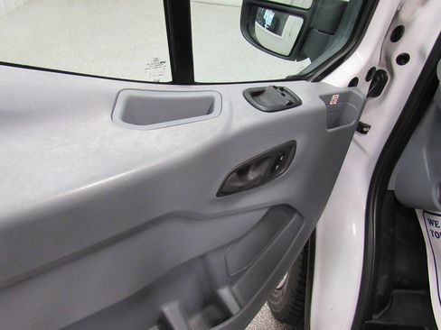 Used 2019 Ford Transit 250 130 Low Roof w/ Exterior Upgrade Package RWD image 38