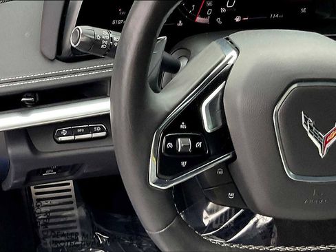 Used 2021 Chevrolet Corvette 2LT w/ Battery Protection Package image 18