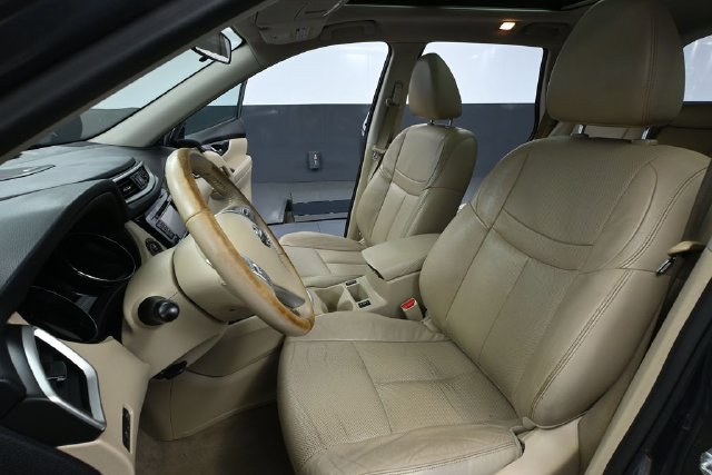 Used 2014 Nissan Rogue SL w/ SL Premium Package FWD image 21