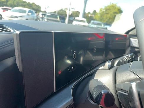 Used 2025 Hyundai Santa Fe SEL image 19