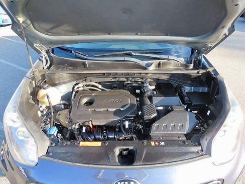 Used 2017 Kia Sportage EX image 11